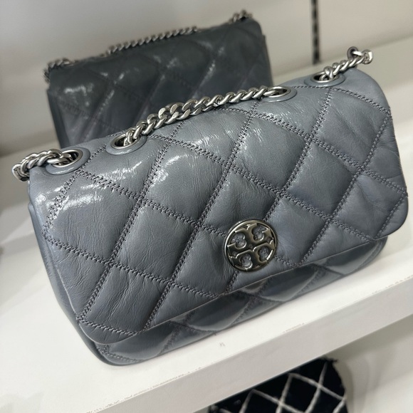 ‼️Still in a original package ‼️ NWT Tory Burch Willa Shine Small should bag - Picture 2 of 8